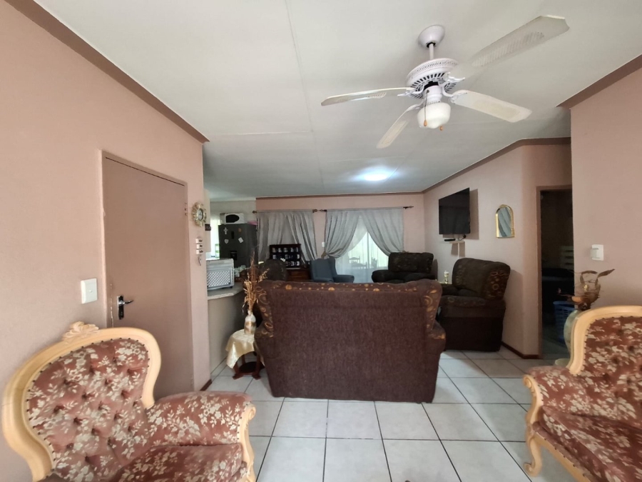 4 Bedroom Property for Sale in Safari Gardens North West